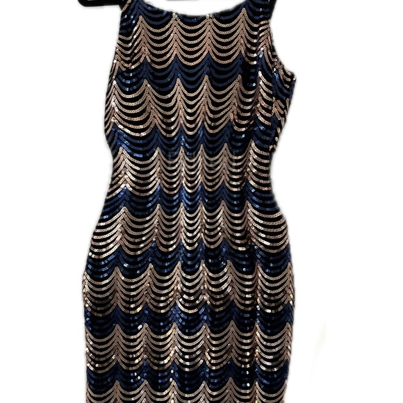 FALLING WATER SEQUIN / VELVET MIDI DRESS - Picture 1 of 5